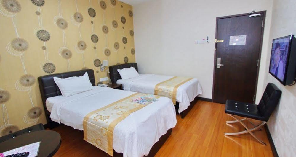 Hotel Tebrau Ct Johor Bahru Exterior photo